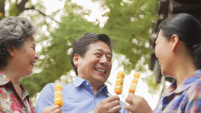 琺瑯質酸蝕和敏感性牙齒 - 您要怎麼辦封面照